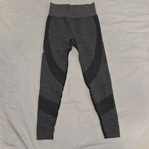 Victoria's Secret Gray Patterned Leggings